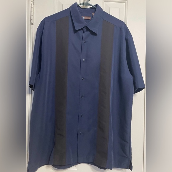 Men's Cuban Shirt Centro XL
Navy Blue And Black Short Sleeved Rayon Poly Blend - Picture 1 of 10